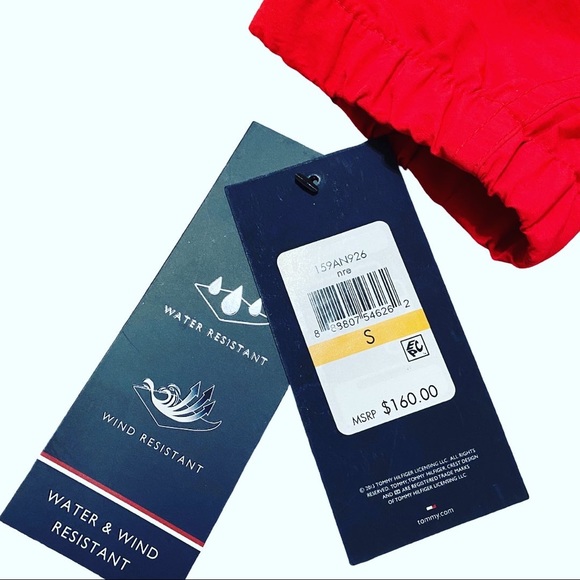 (𝗡𝗪𝗧) Tommy Hilfiger Hooded Windbreaker⠀ - Picture 5 of 6